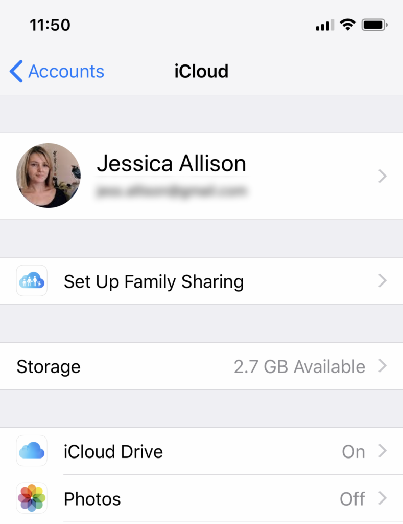 Screenshot of the iCloud settings screen on an iPhone, showing 'iCloud Drive' set to 'On' and 'Photos' set to 'Off'